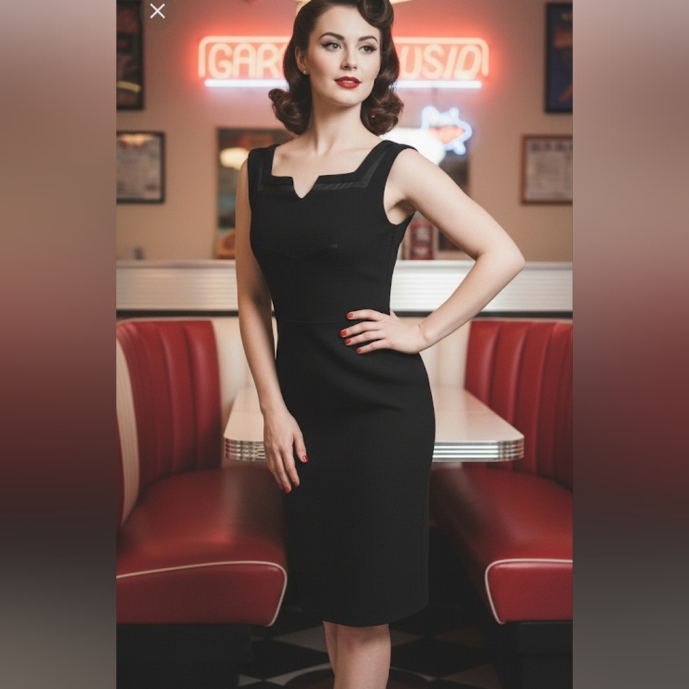 Diane Von Furstenberg Michelle little black dress size 4